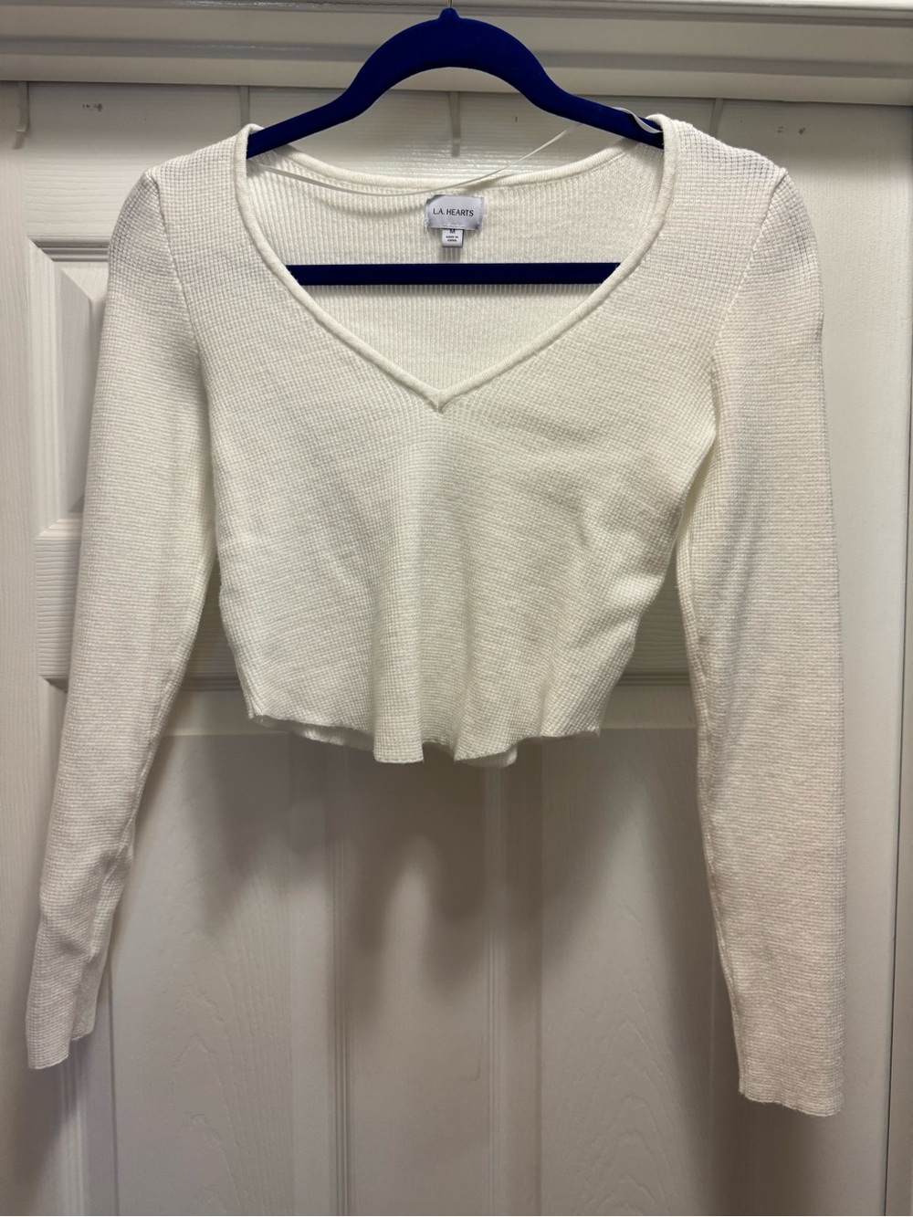 La Hearts Ivory Cropped V-Neck Ribbed Long Sleeve Top